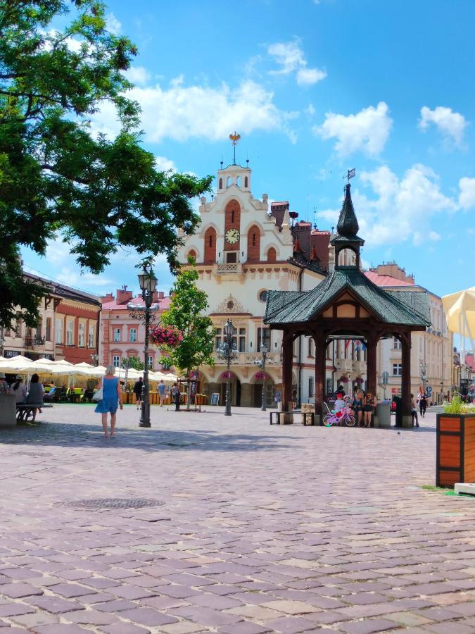Apartament Baldachowka ジェシュフ エクステリア 写真